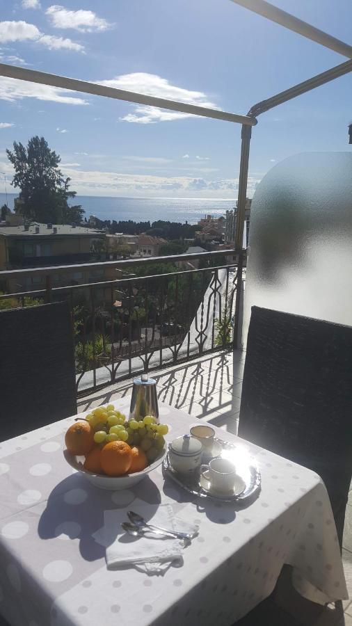 Appartamento Vista Mare Stella Marina Санремо Екстер'єр фото