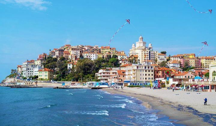 Appartamento Vista Mare Stella Marina Санремо Екстер'єр фото